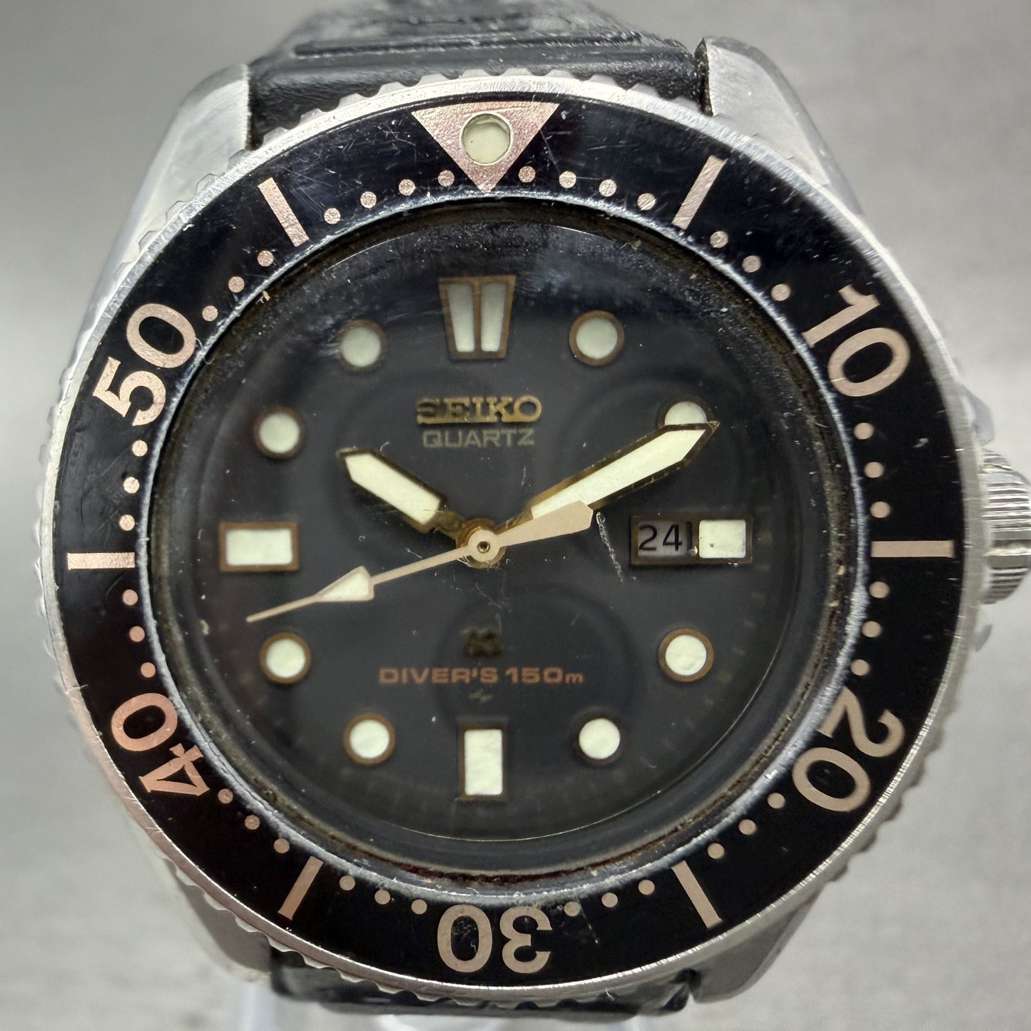 Seiko SQ Dive Watch Women 34mm Black Dial Steel Date Round 2625-0019 PARTS2