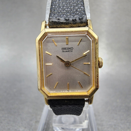 Seiko Tank Watch Women 18mm Silver Dial Gold Tone 2c215090 New Battery0