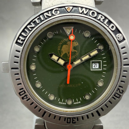 Hunting World Sportabout Dive Watch Women 33mm Green Dial Steel Date Round Works1