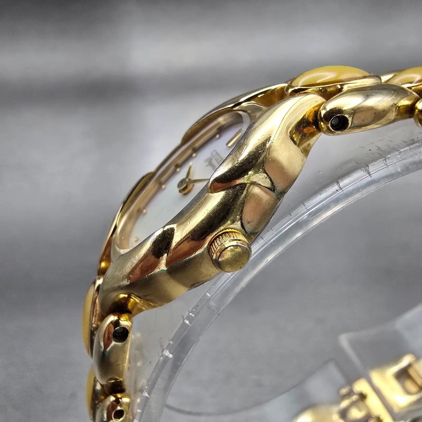 Citizen Elegance Watch Women 16mm MOP Dial Gold Tone Oval 3220-328311 New Batt2