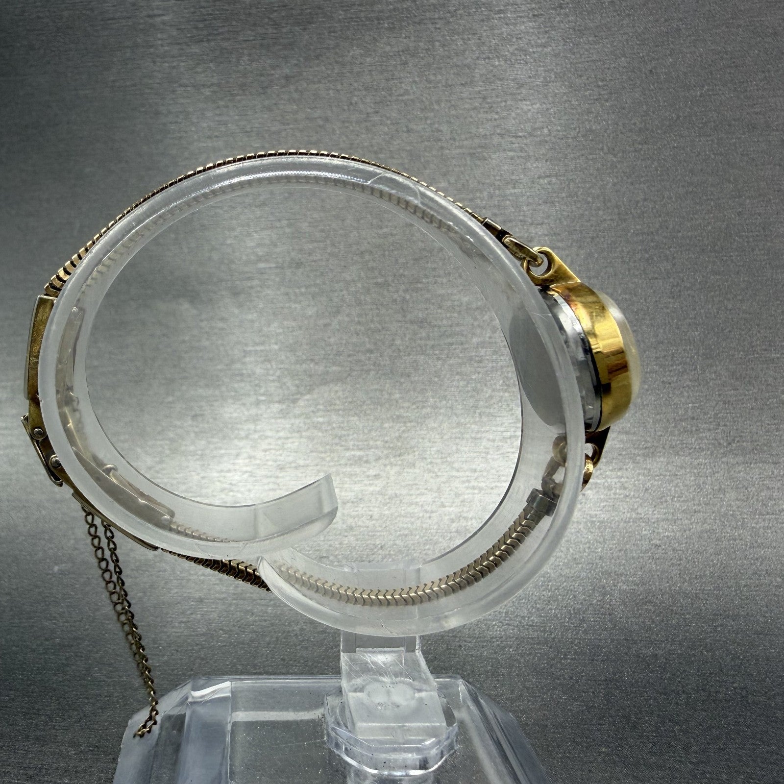 Omega Watch Women 17mm Gold Dial Gold Plated Manual Wind Runs Caliber VTG8