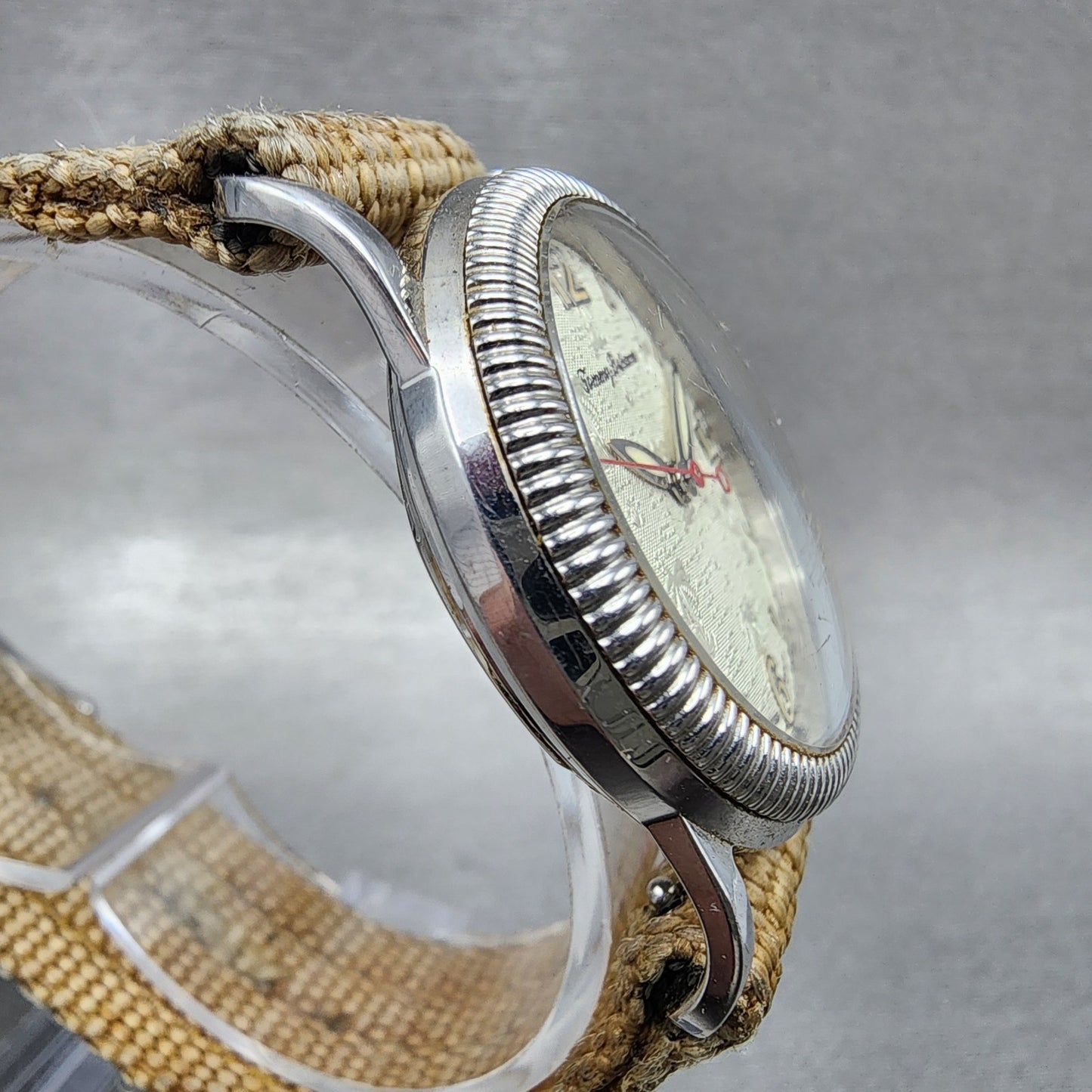 Tommy Bahama Watch Women 33mm Silver Dial Silver Tone Date TB2017 A126 PARTS4