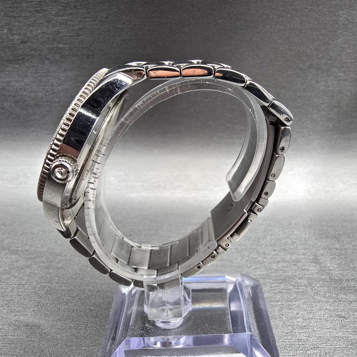 Bulova Watch Women 38mm Silver Dial Silver Tone Daydate Crystals 96N102 New Batt6