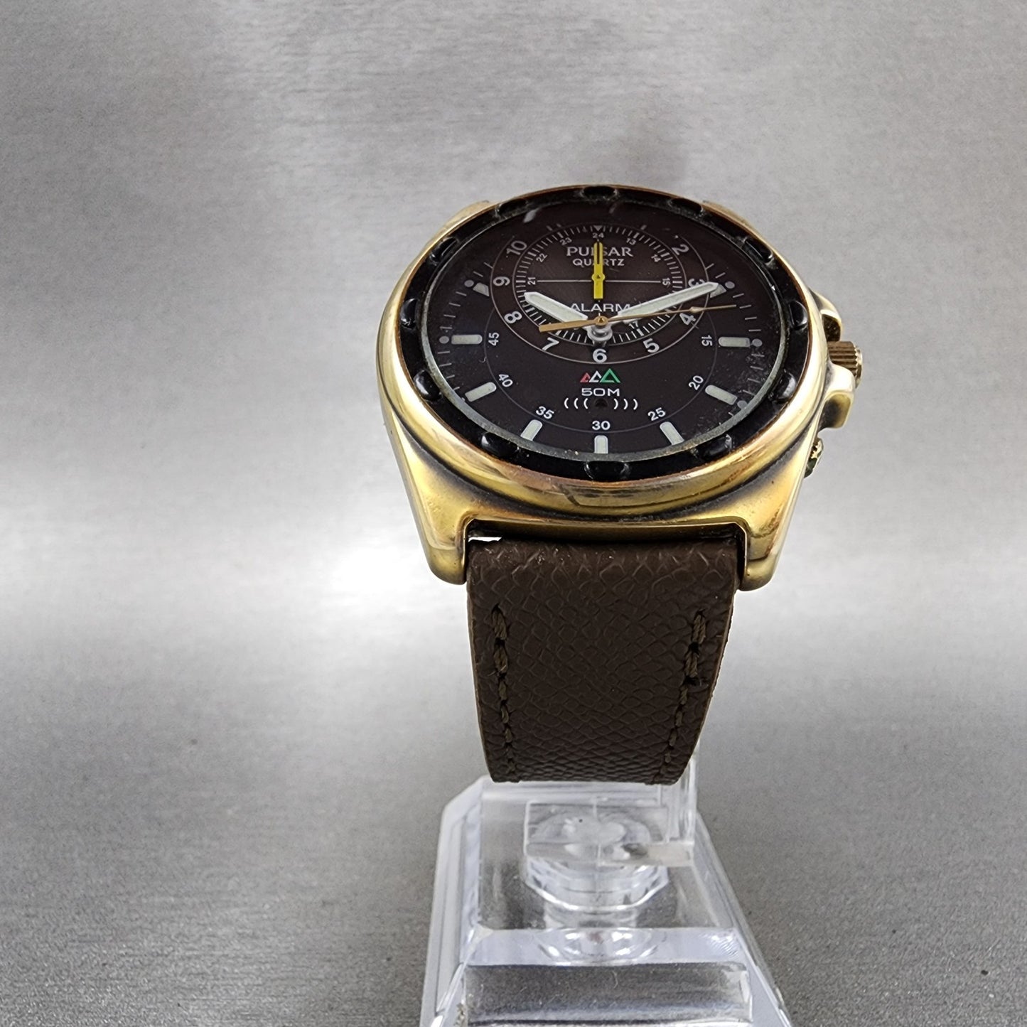 Pulsar Watch Men 38mm Black Dial Gold Tone Alarm Round Y9778A00 New Battery5
