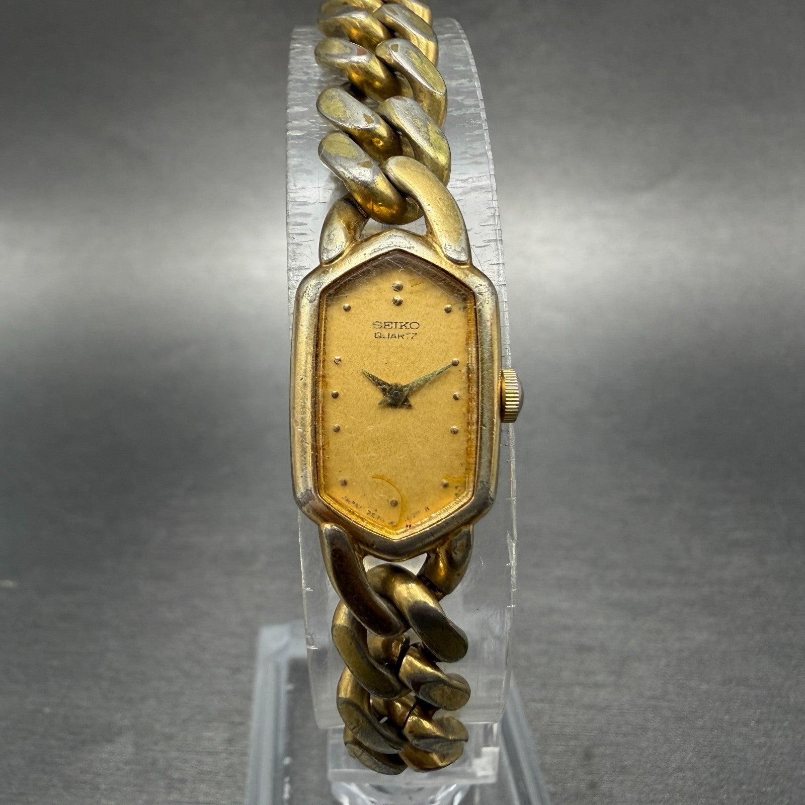 Seiko Watch Women 14mm Champagne Dial Gold Tone Hexagon 2e20-5369 New Battery0
