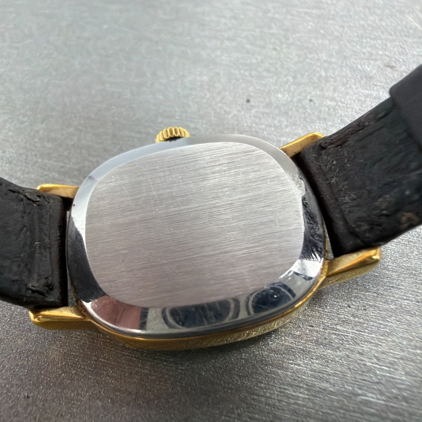 Omega De Ville Watch Women 22mm Gold Dial Gold Plated Manual Wind Runs 511.05099