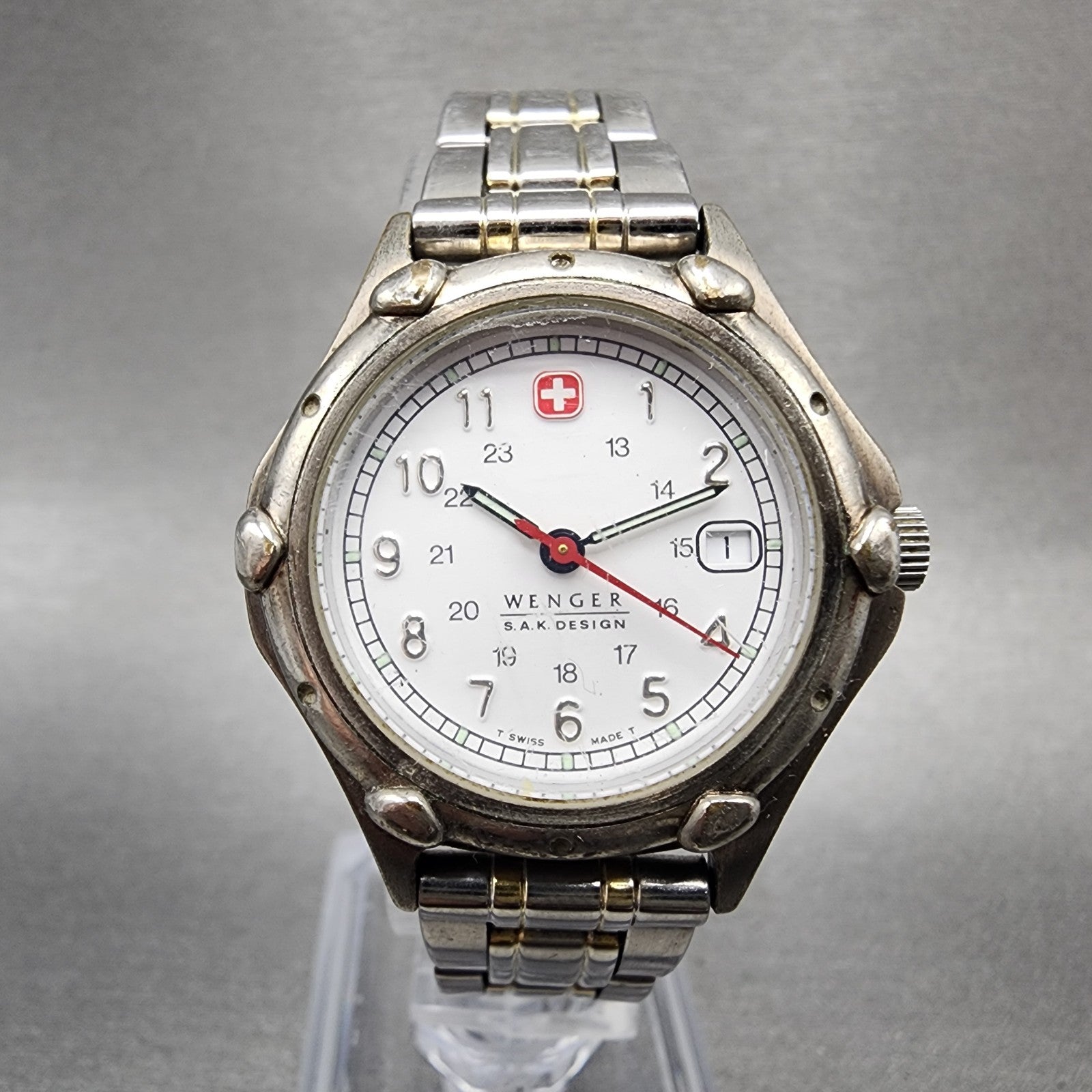 Wenger SAK Design Watch Women 29mm White Dial Steel Date Round New Battery0