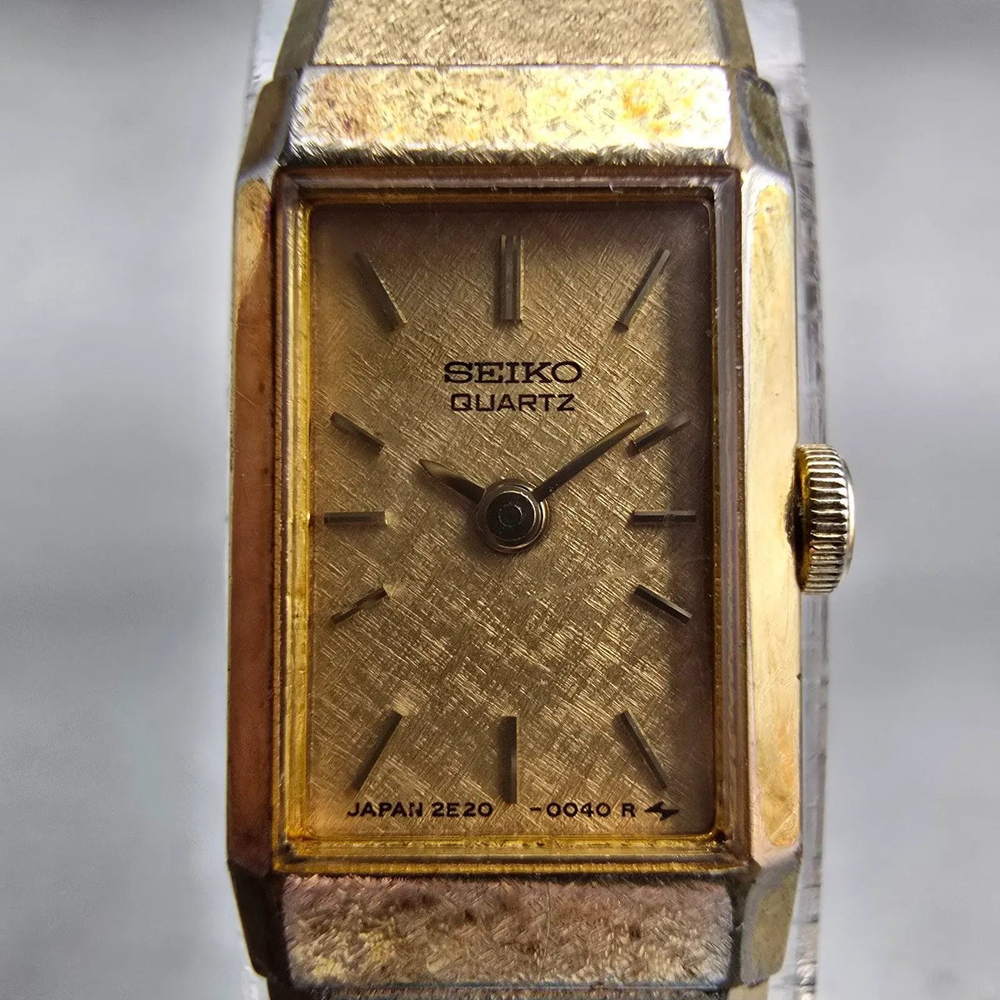 Seiko Watch Women 12mm Gold Dial Gold Tone Rectangle 2E20-5029 New Battery VTG1
