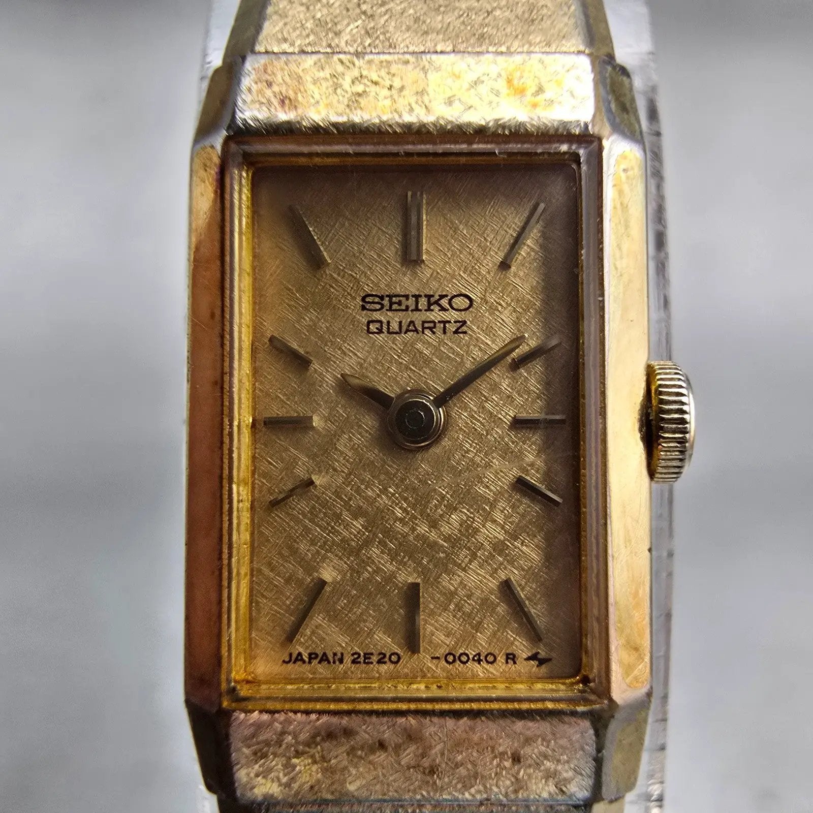 Seiko Watch Women 12mm Gold Dial Gold Tone Rectangle 2E20-5029 New Battery VTG1