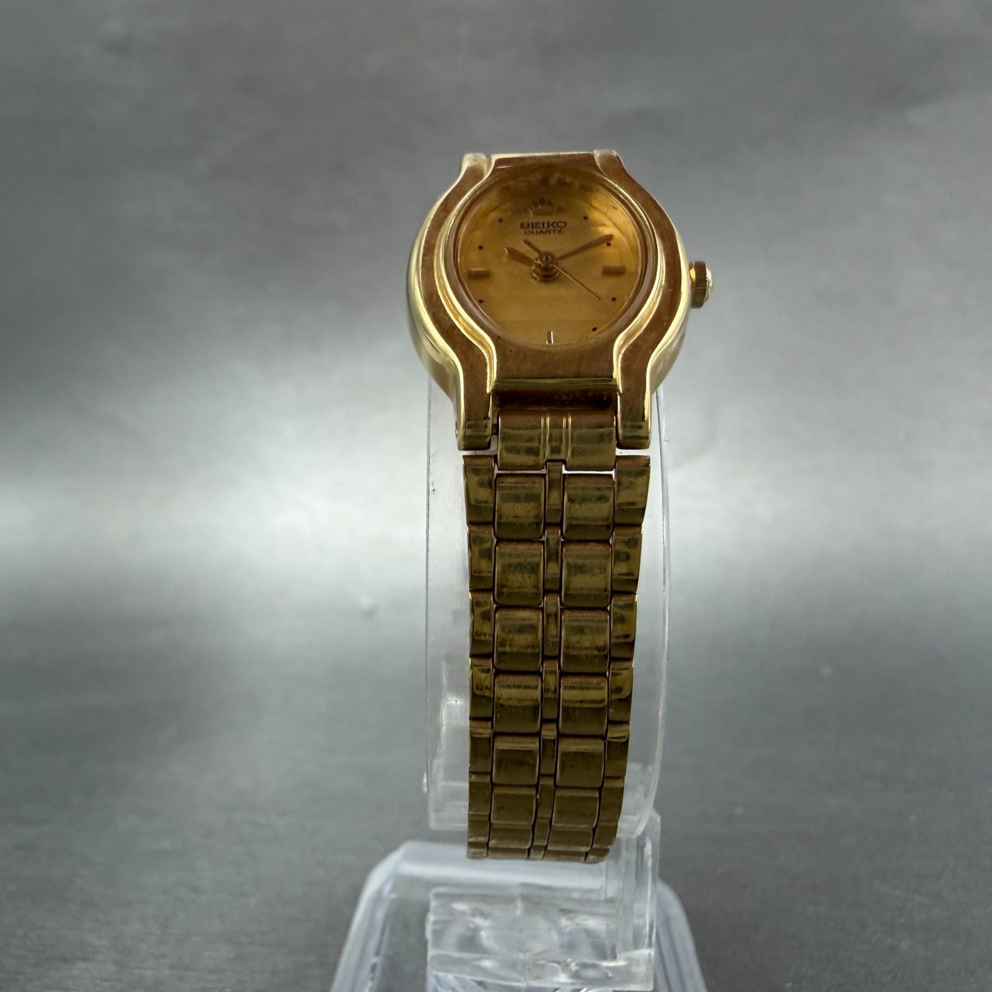 Seiko Watch Women 18mm Champagne Dial Gold Tone Oval V401-5270 New Battery5
