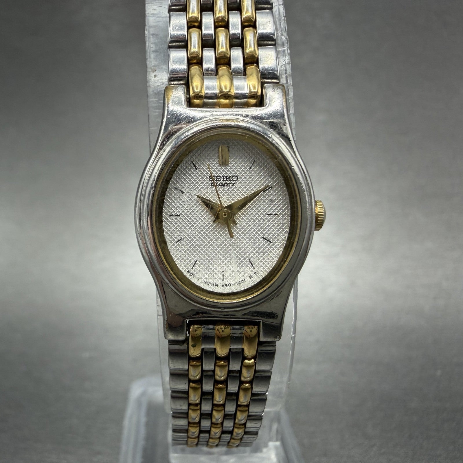 Seiko Watch Women 18mm White Dial Two Tone Oval V401-5228 New Battery Vintage AB0