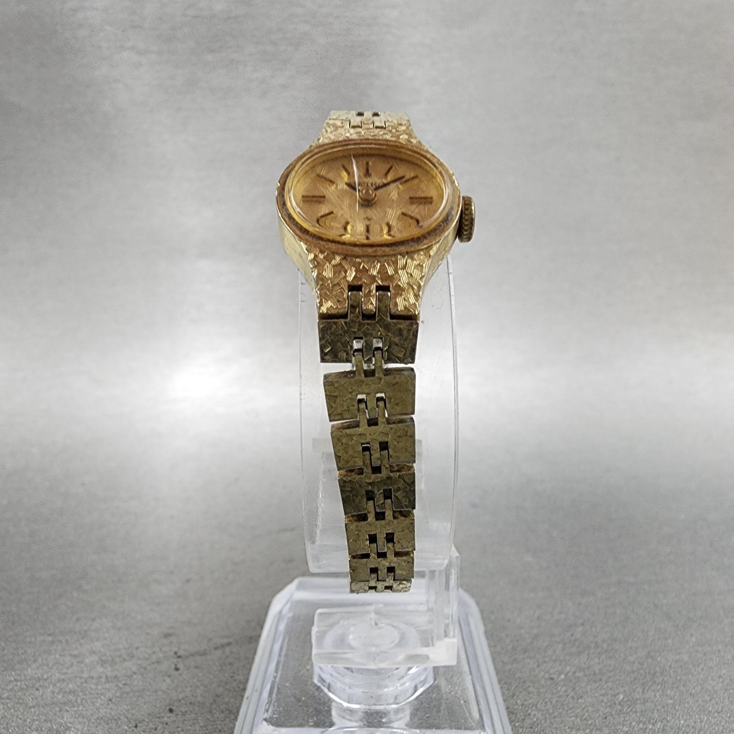 Seiko Watch Women 17mm Champagne Dial Gold Tone Manual Wind Round 117619 Runs5