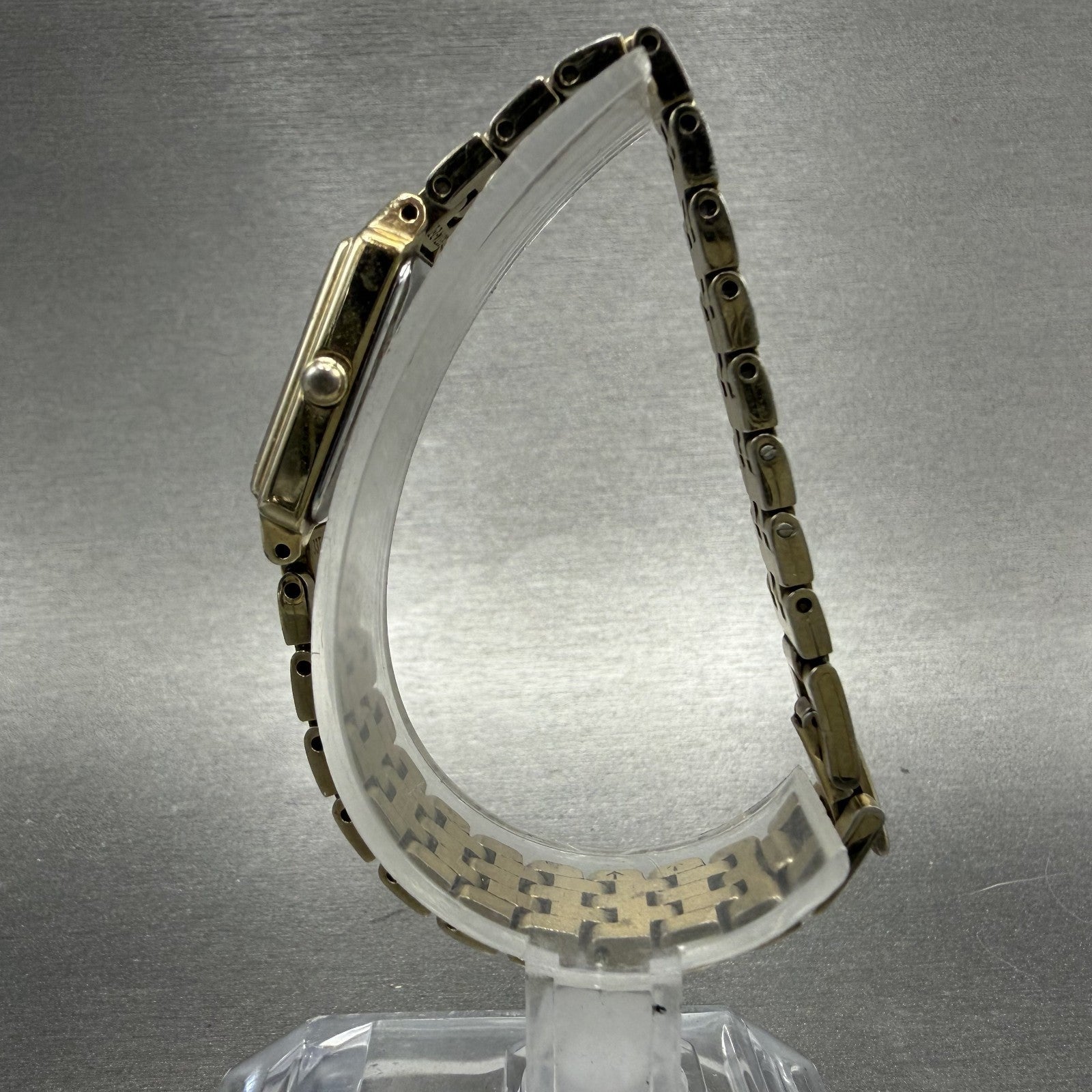 Seiko Tank Watch Women 16mm Champagne Dial Gold Tone Rectangle 1N010FH0 New Bat6