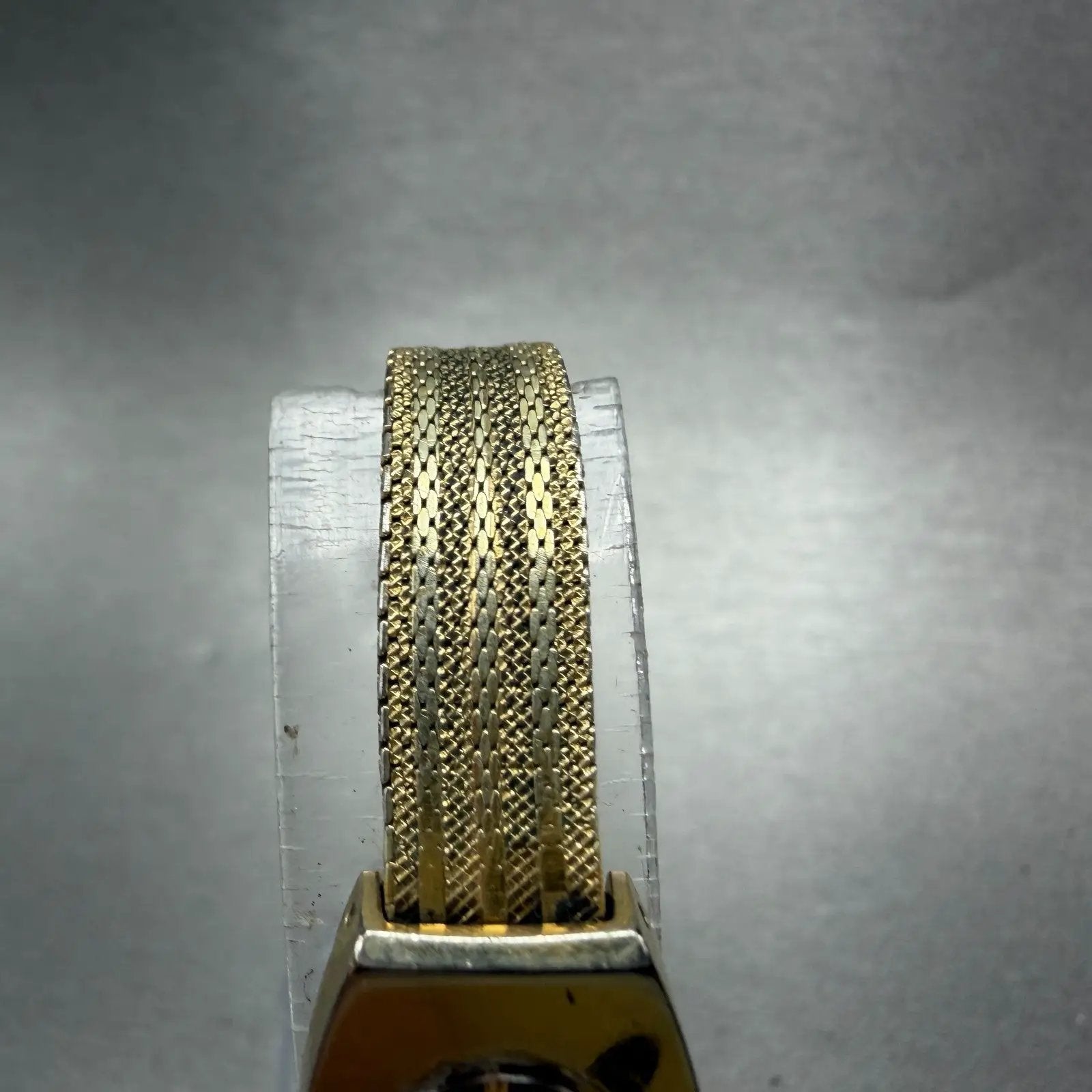 48021940