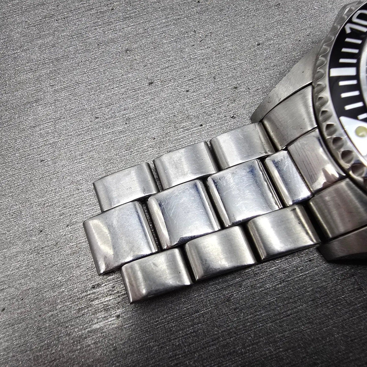 Invicta Pro Diver Watch Men 43mm MOP Dial Silver Tone Date 5009 PARTS NO CROWN7