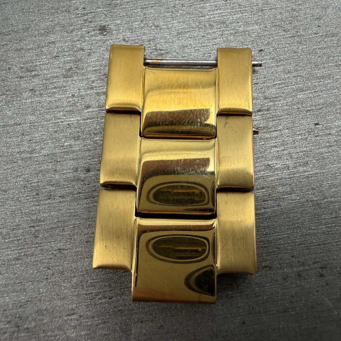 48101752
