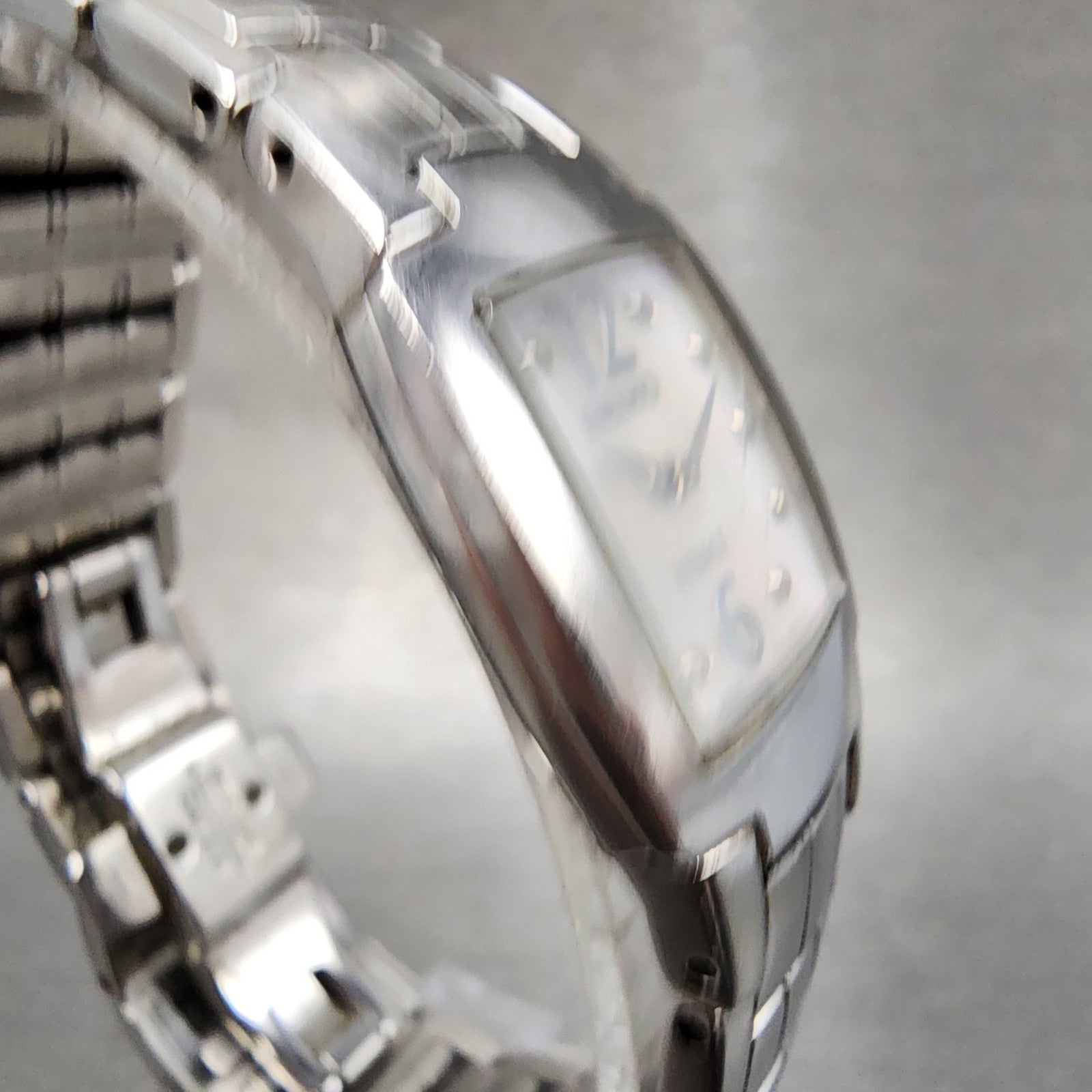 Seiko Vivace Tank Watch Women 22mm MOP Dial Silver Tone 1n000cn0 New Battery3