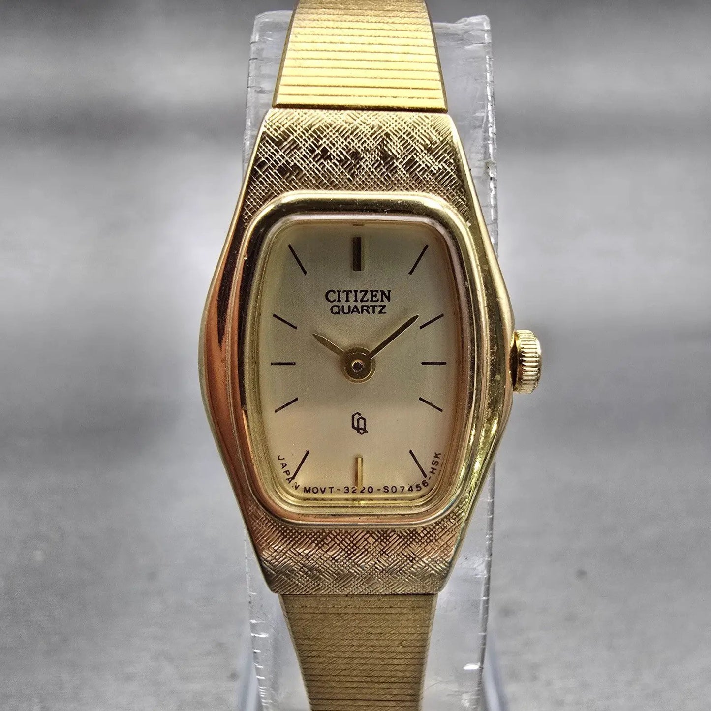 Citizen CQ Watch Women 17mm Champagne Dial Gold Tone Oval 3220-S16881 New Batt0