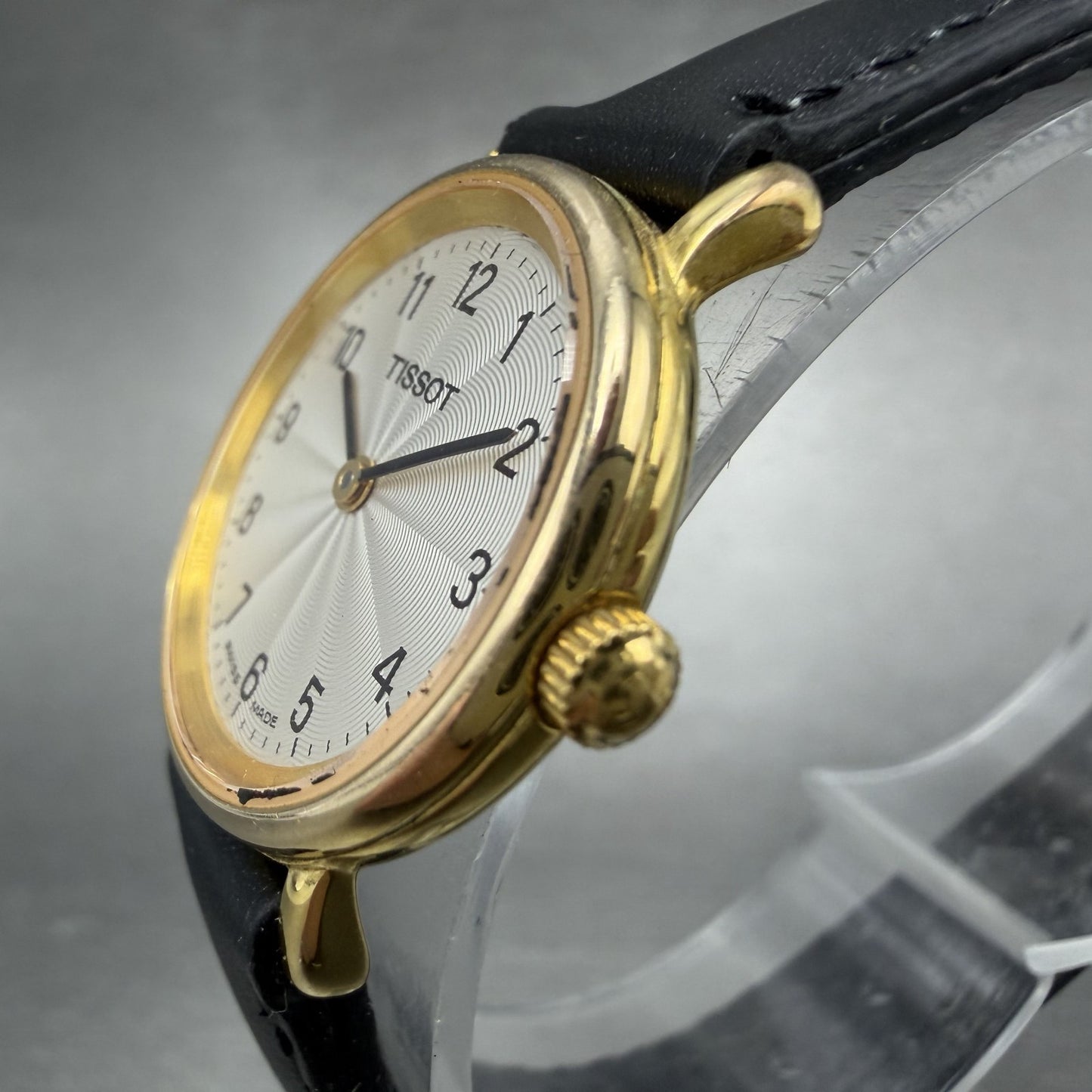 Tissot Watch Women 24mm White Dial Gold Tone Round Leather Band T852K New Batt2