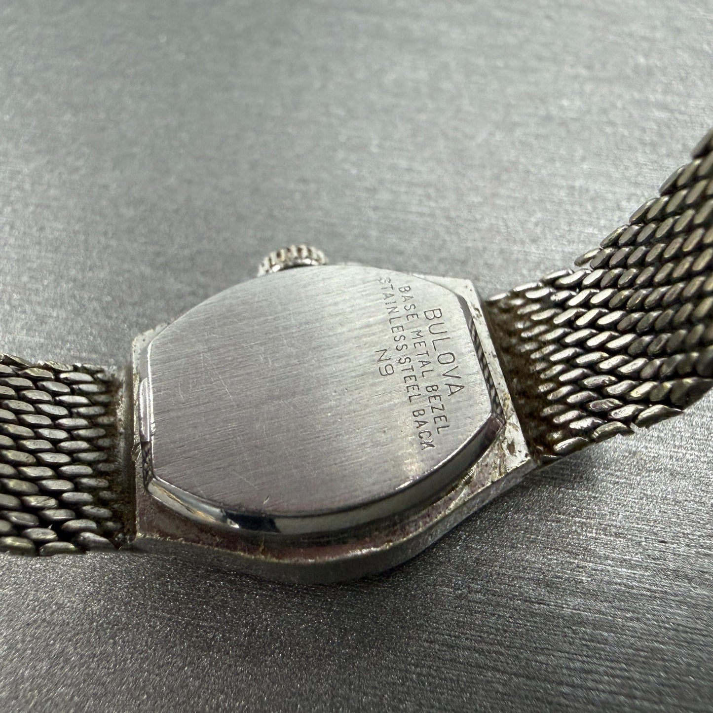 Bulova Accutron Watch Women 16mm White Dial Silver Tone Round New Battery VTG9