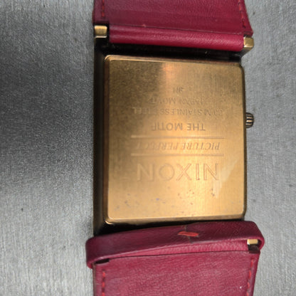 Nixon The Motif Watch Women 38mm Red Dial Gold Tone Rectangle New Battery10