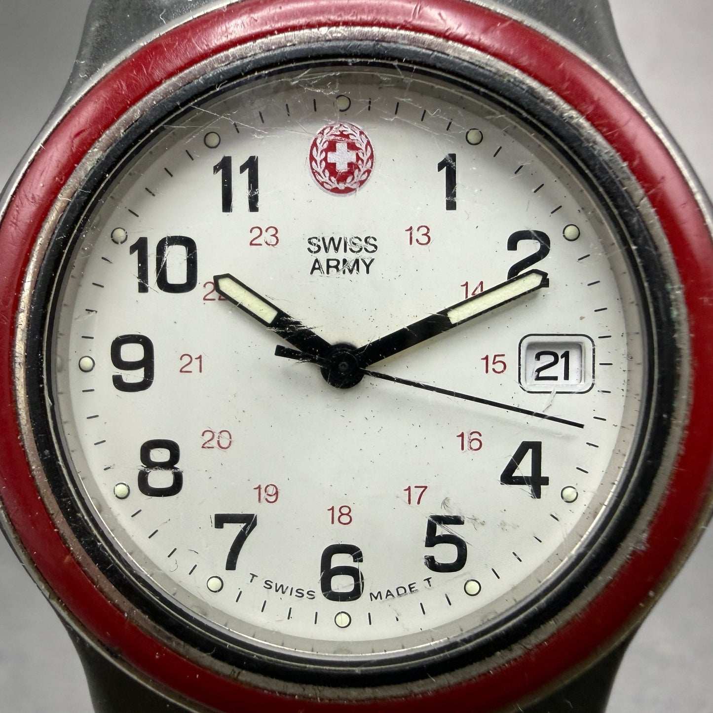 Victorinox Swiss Army Watch Men 39mm White Dial Black Tone Date Round PARTS ljk2