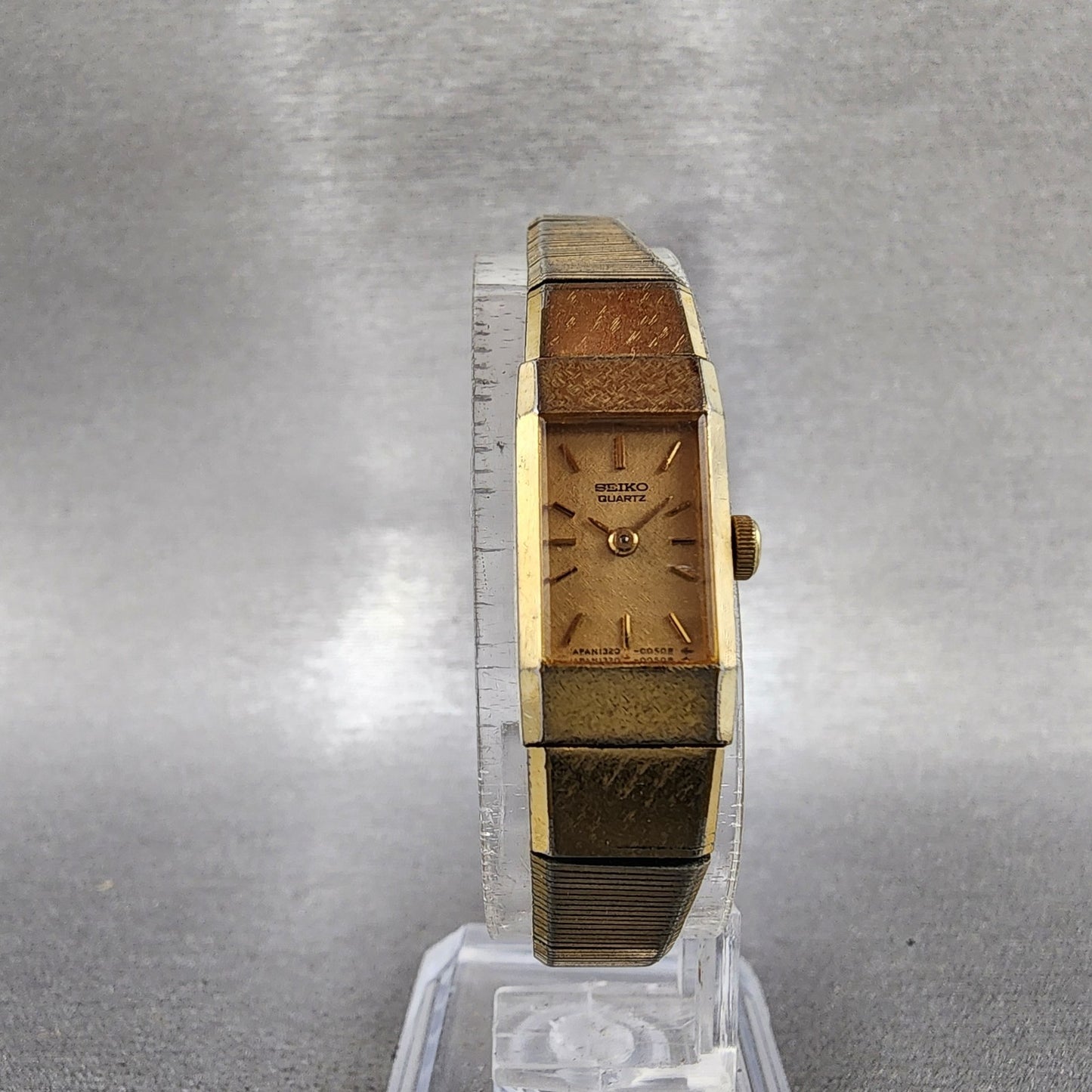 VTG Seiko Watch Women 12mm Gold Dial Gold Tone Rectangle 13205049 New Battery5