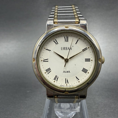 Seiko Alba Urban Watch Men 31mm White Dial Two Tone Round V701-1390 New Battery0