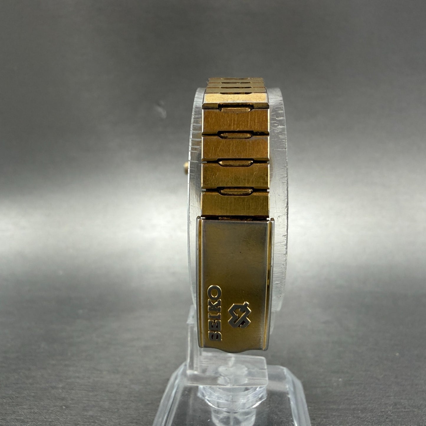 Seiko Watch Women 23mm Black Dial Gold Tone Date Hexagon 2A22-0050 New Battery7