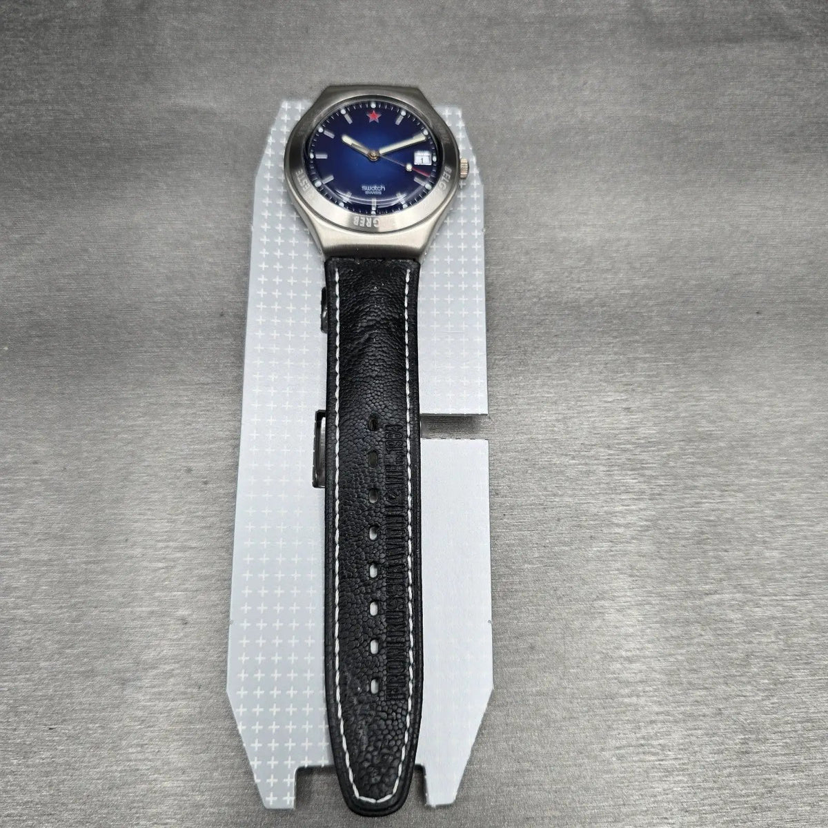 Swatch James Bond From Russia with Love Watch Men 37mm YGS423 New Battery NOS3