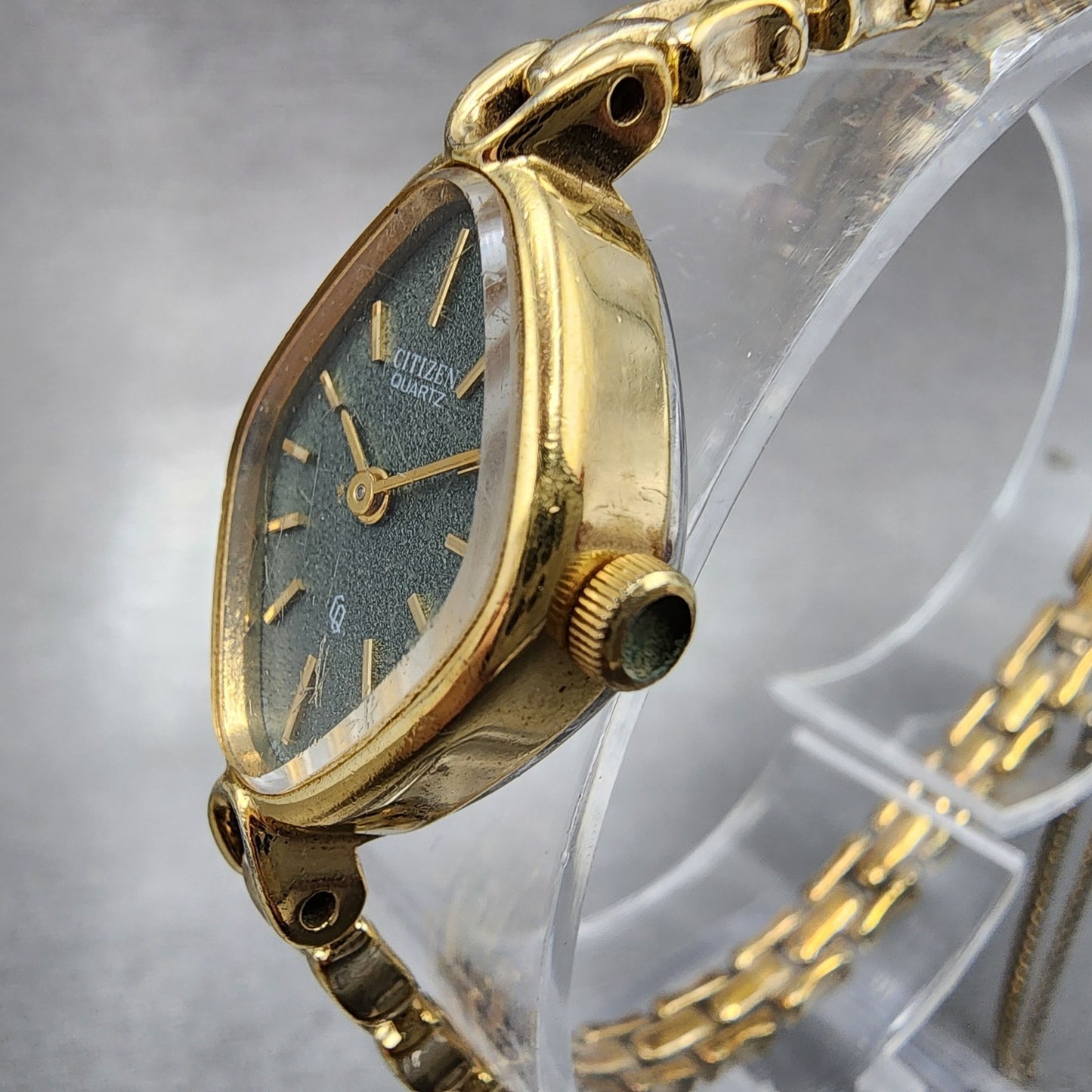 Citizen CQ Watch Women 17mm Green Dial Gold Tone Oval 4832230 New Battery2