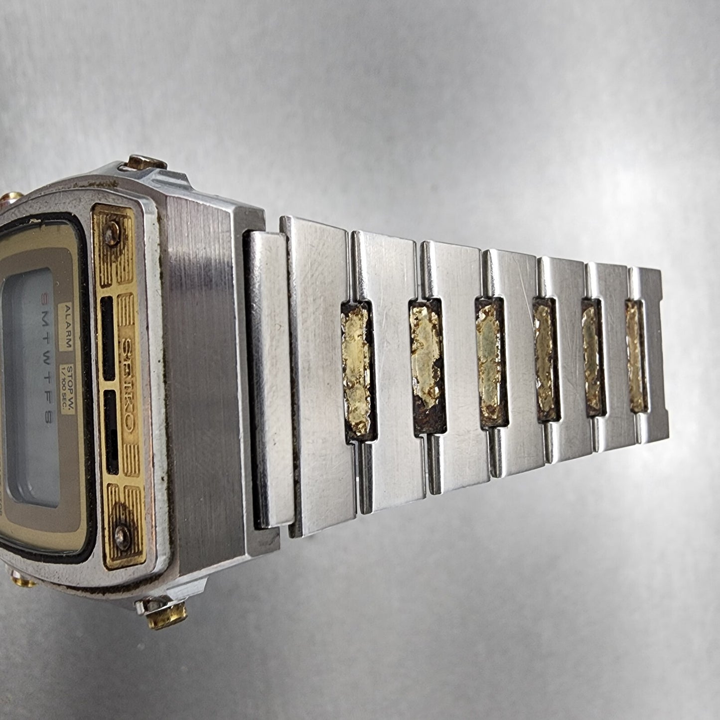 Seiko Digatel Watch Men 33mm  Two Tone alarm chrono a639502a New battery4