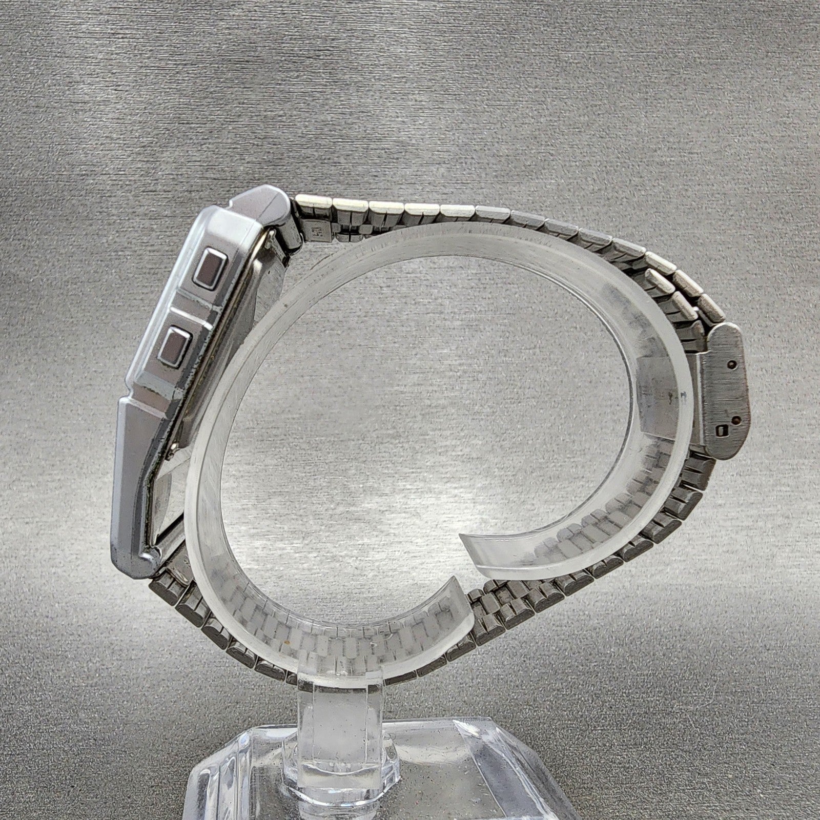 Casio Calculator Watch Men 33mm Digital Silver Tone Alarm Chrono DBC610 New Bat6