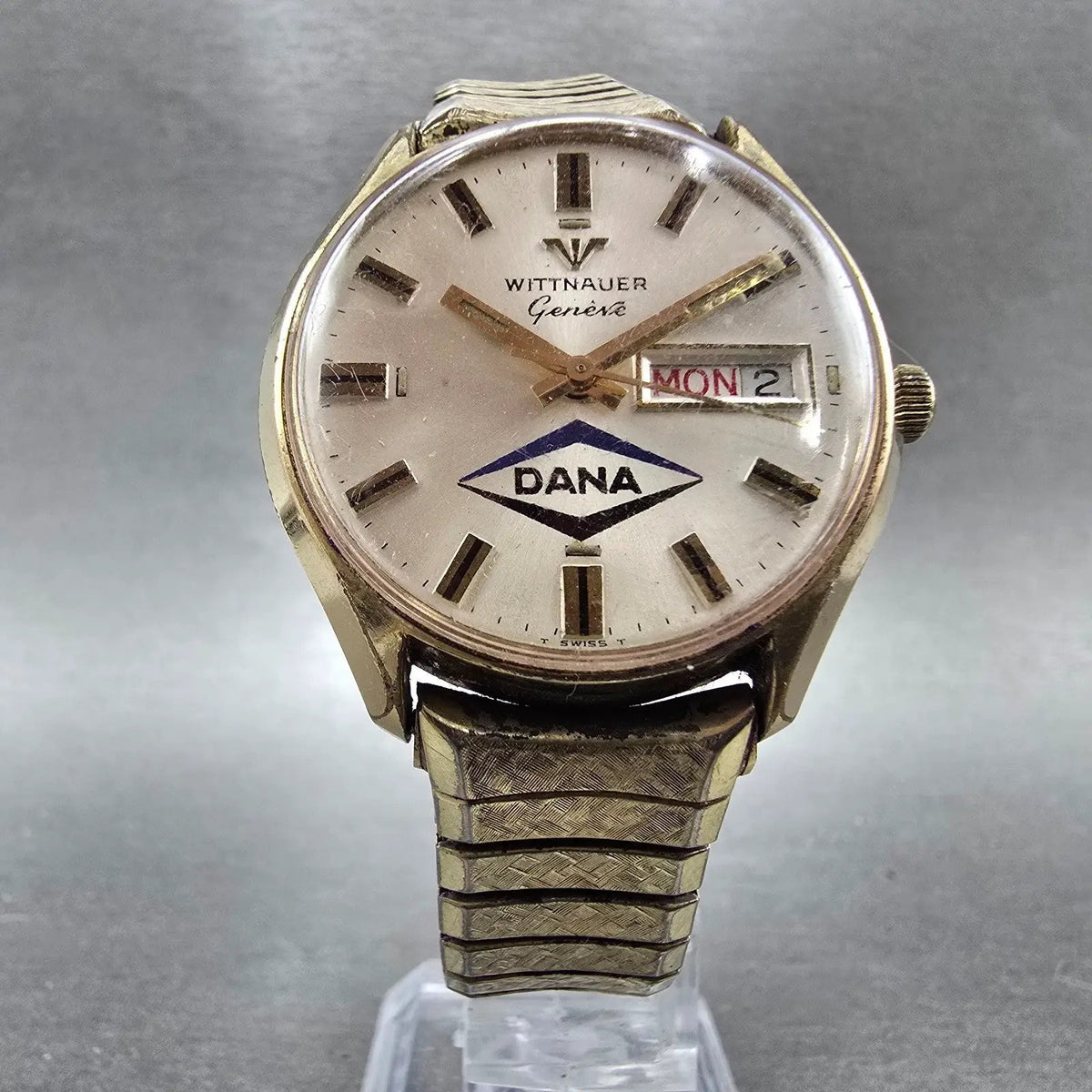 Wittnauer Geneve Watch Men 35mm Champagne Dial Gold Tone Daydate Automatic PARTS6