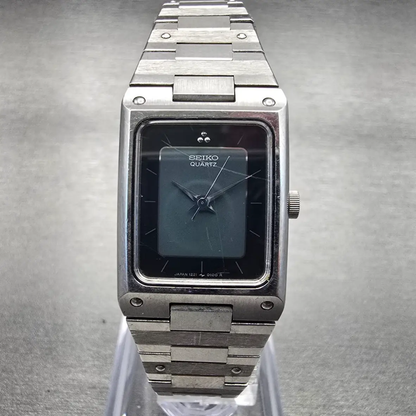 Seiko Tank Watch Women 19mm Gray Dial Silver Tone Rectangle 1221-5050 New Batt0