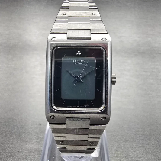 Seiko Tank Watch Women 19mm Gray Dial Silver Tone Rectangle 1221-5050 New Batt0