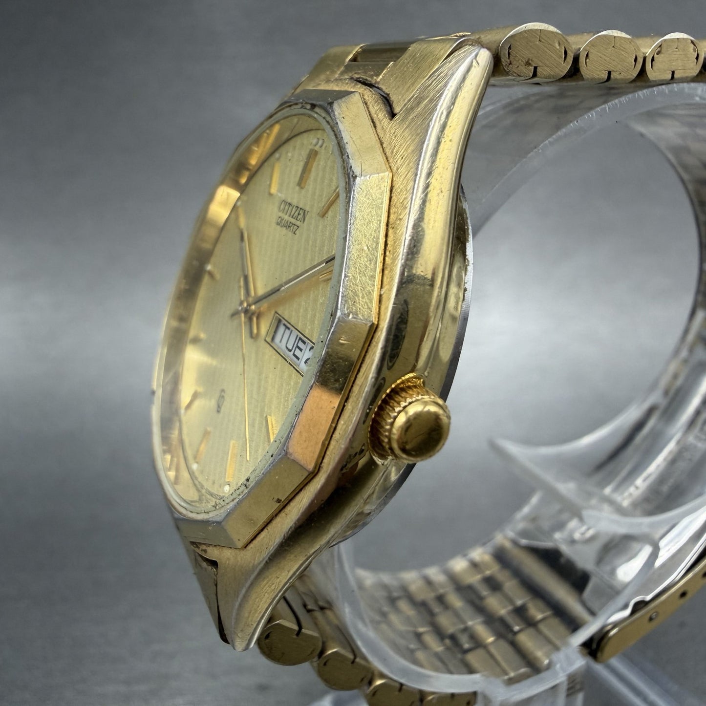 Citizen Watch Men 35mm Gold Tone Gold Tone Daydate 6100S16725 New Battery2