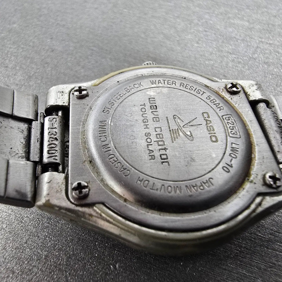 Casio Waveceptor Watch Women 28mm White Dial Silver Tone Date LWQ-10 Works JP9