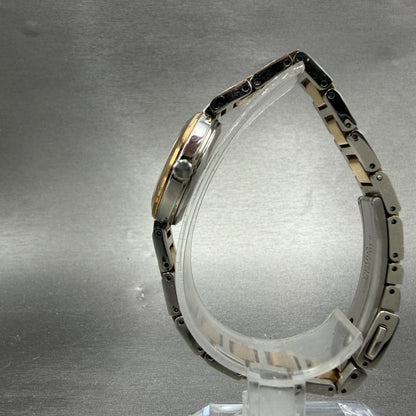 Seiko Solar Lukia Watch 24mm Women White Dial Two Tone Round V117-0EH0 Runs7