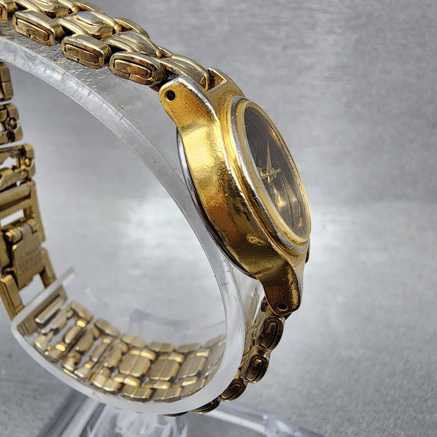 Seiko Watch Women 19mm Black Dial Gold Tone Round V4010518 New Battery3