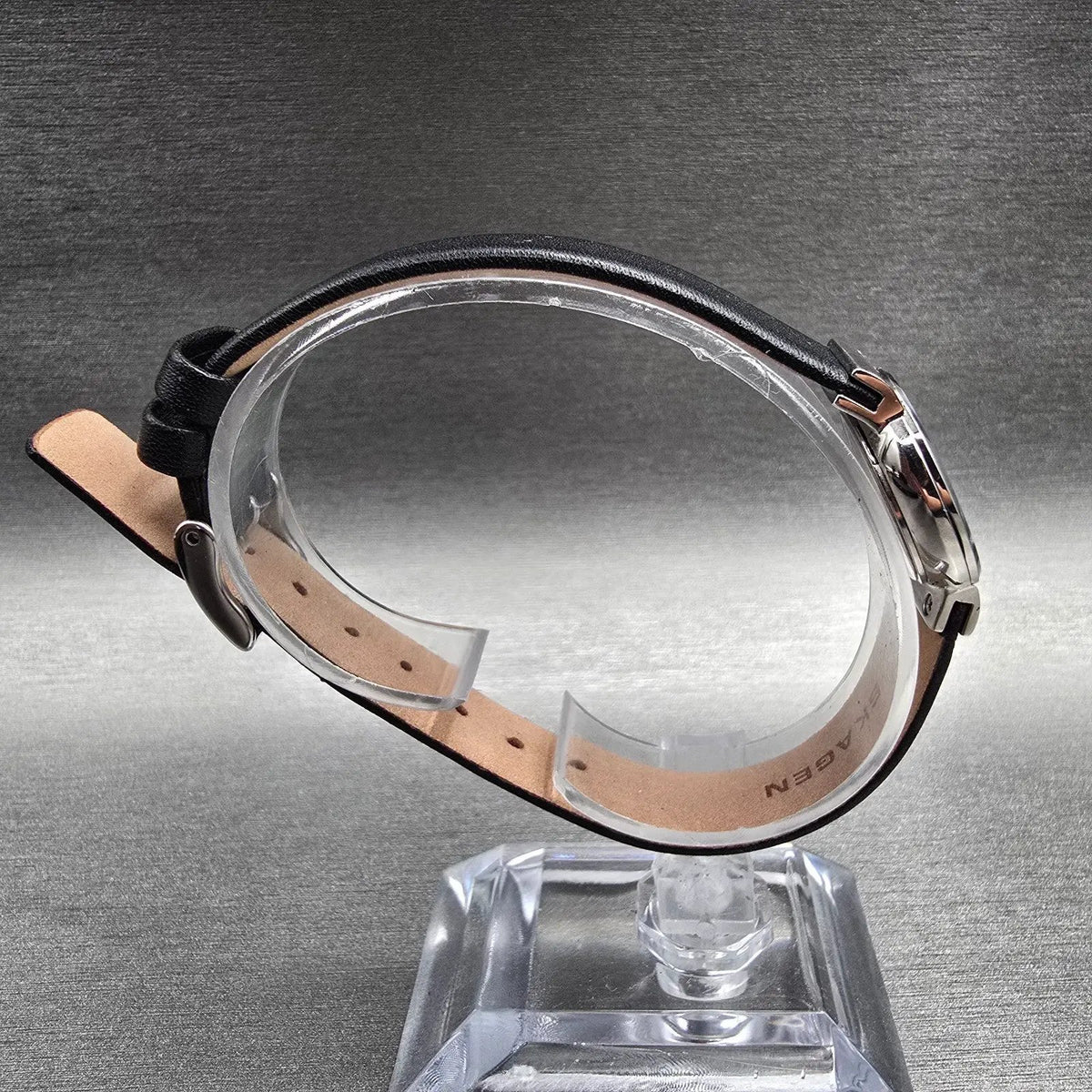 Skagen Watch Women 22mm Silver Dial Silver Tone Round 358XSSLBC New Battery LK8