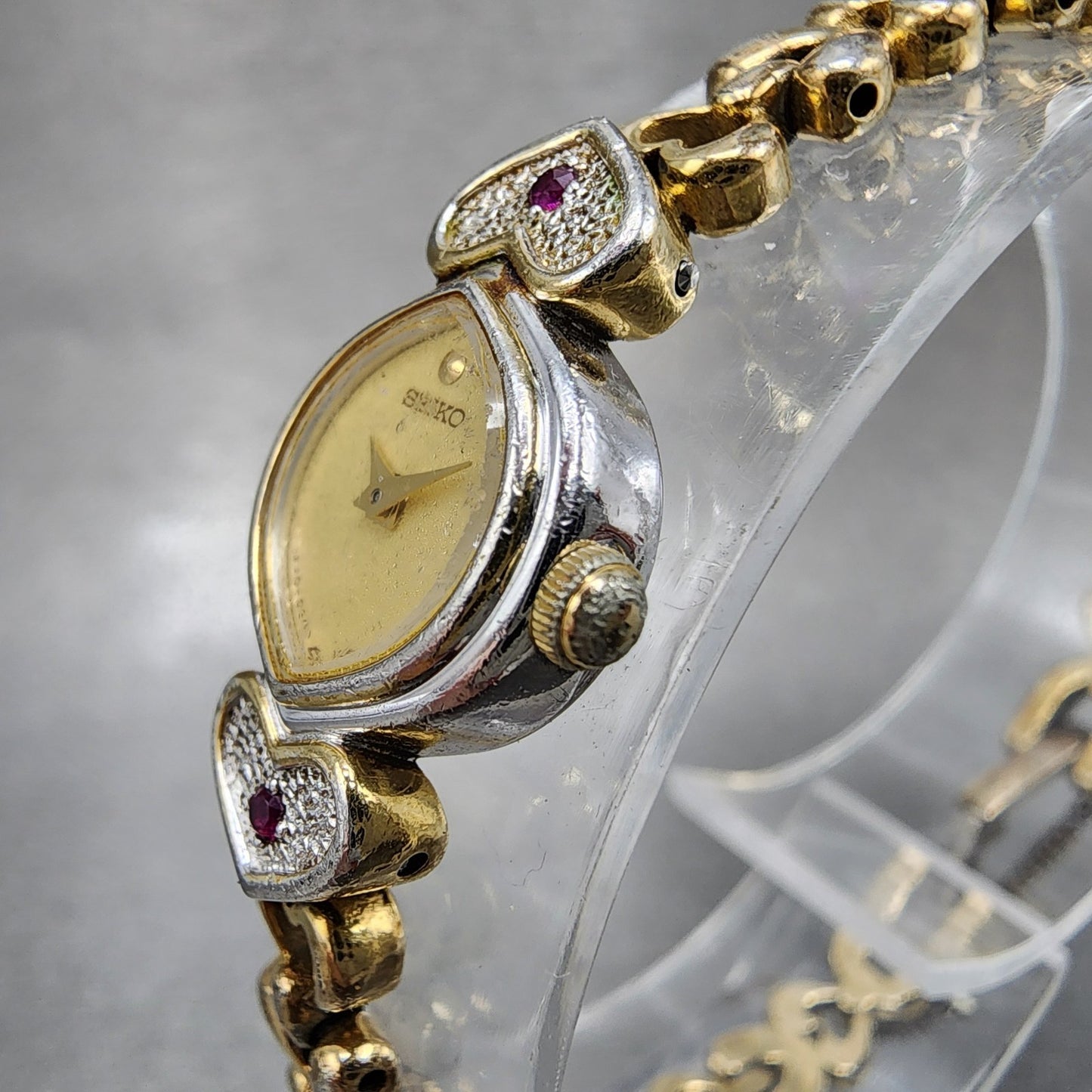 Seiko Watch Women 13mm Champagne Dial Two Tone Hearts 1e205220 New Battery2