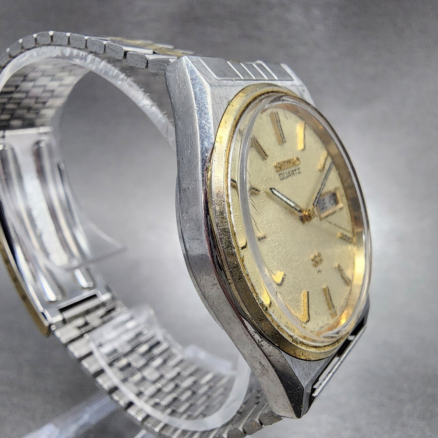 Seiko SQ Watch Men 35mm Cream Dial Two Tone Daydate Round 7123-8439 New Battery