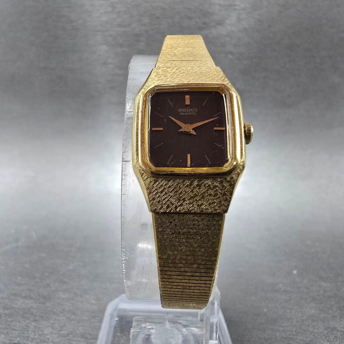 Seiko Watch Women 17mm Brown Dial Gold Tone Rectangle 2C20-5789 New Battery JP5