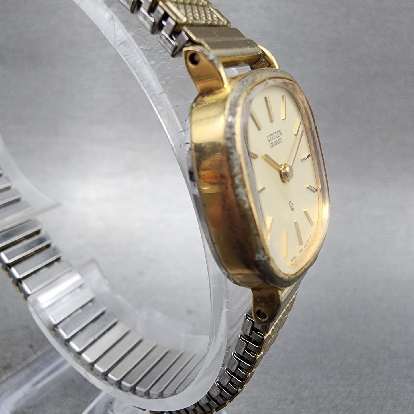 Citizen CQ Watch Women 20mm Gold Dial Gold Tone Rectangle New Battery VTG3
