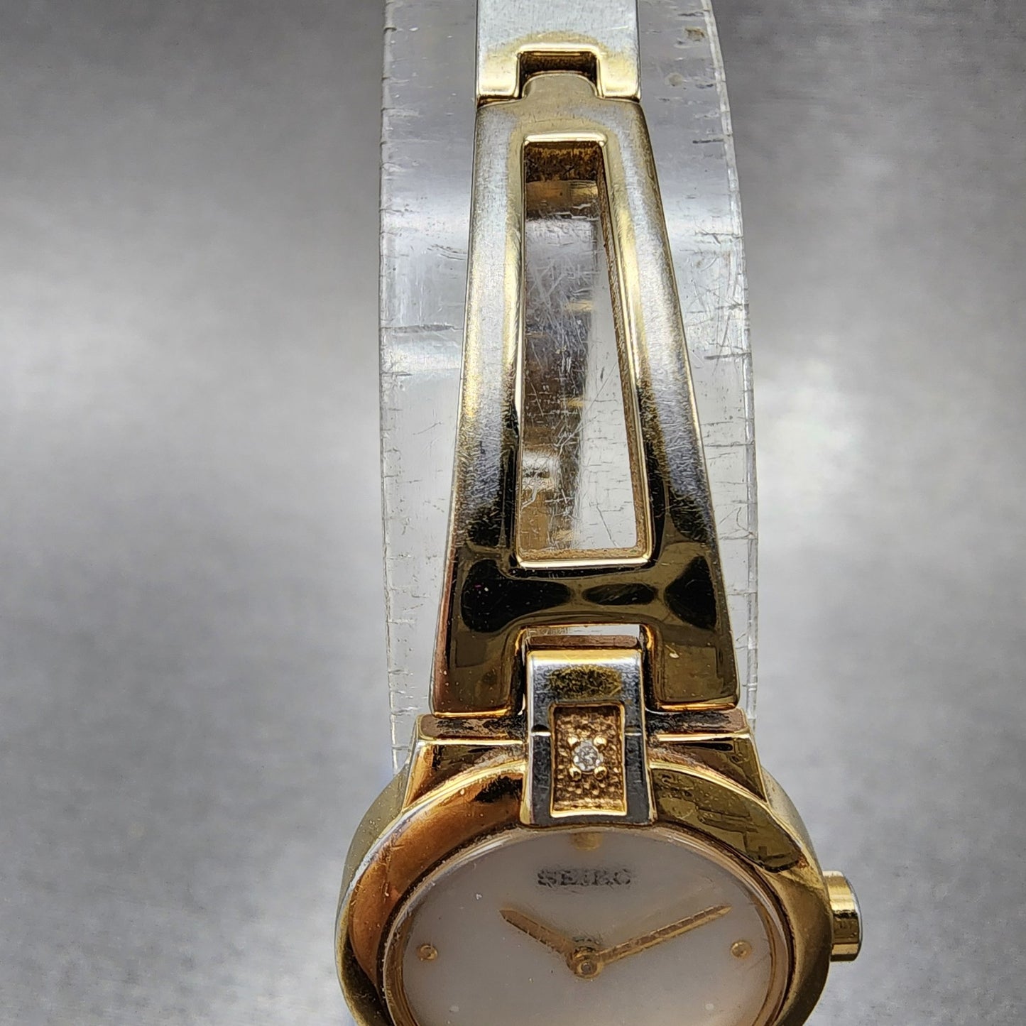 Seiko Watch Women 20mm MOP Dial Gold Tone Round 1n000gn0 New Battery4