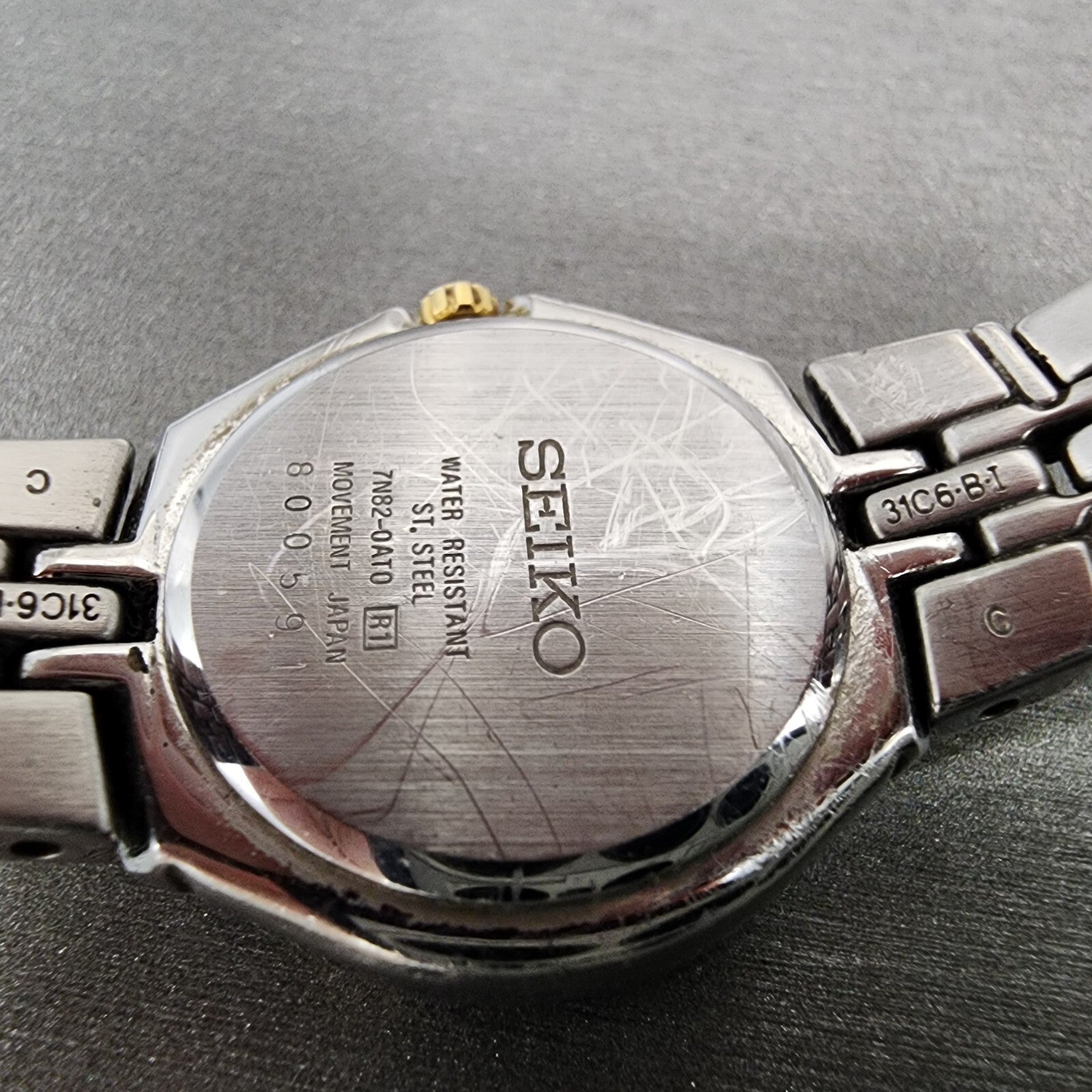Seiko Watch Women 26mm Silver Dial Two Tone Date Round 7n820at0 New Battery9