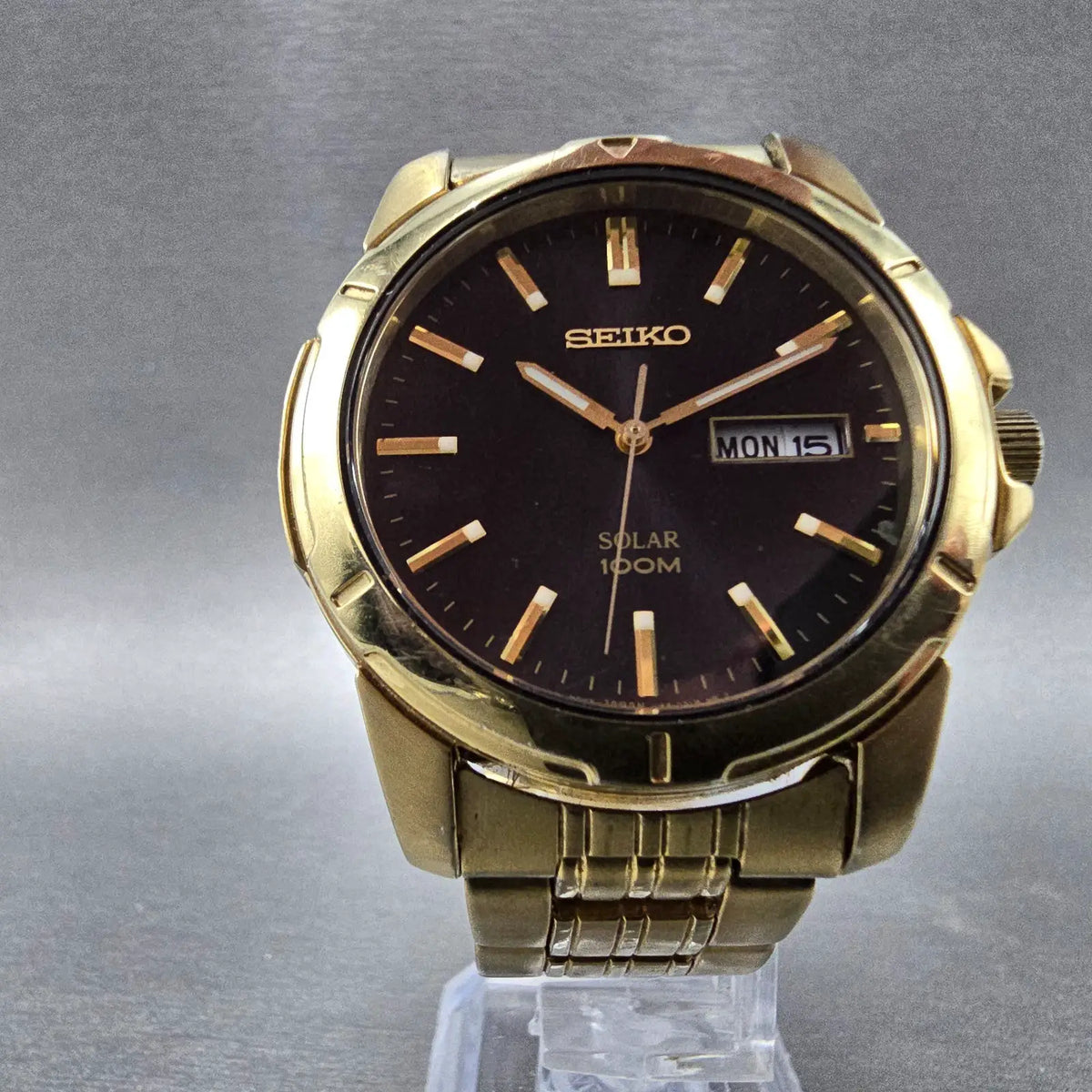 Seiko Solar Watch Men 39mm Black Dial Gold Tone Daydate Round V158-0AD0 Runs JP95