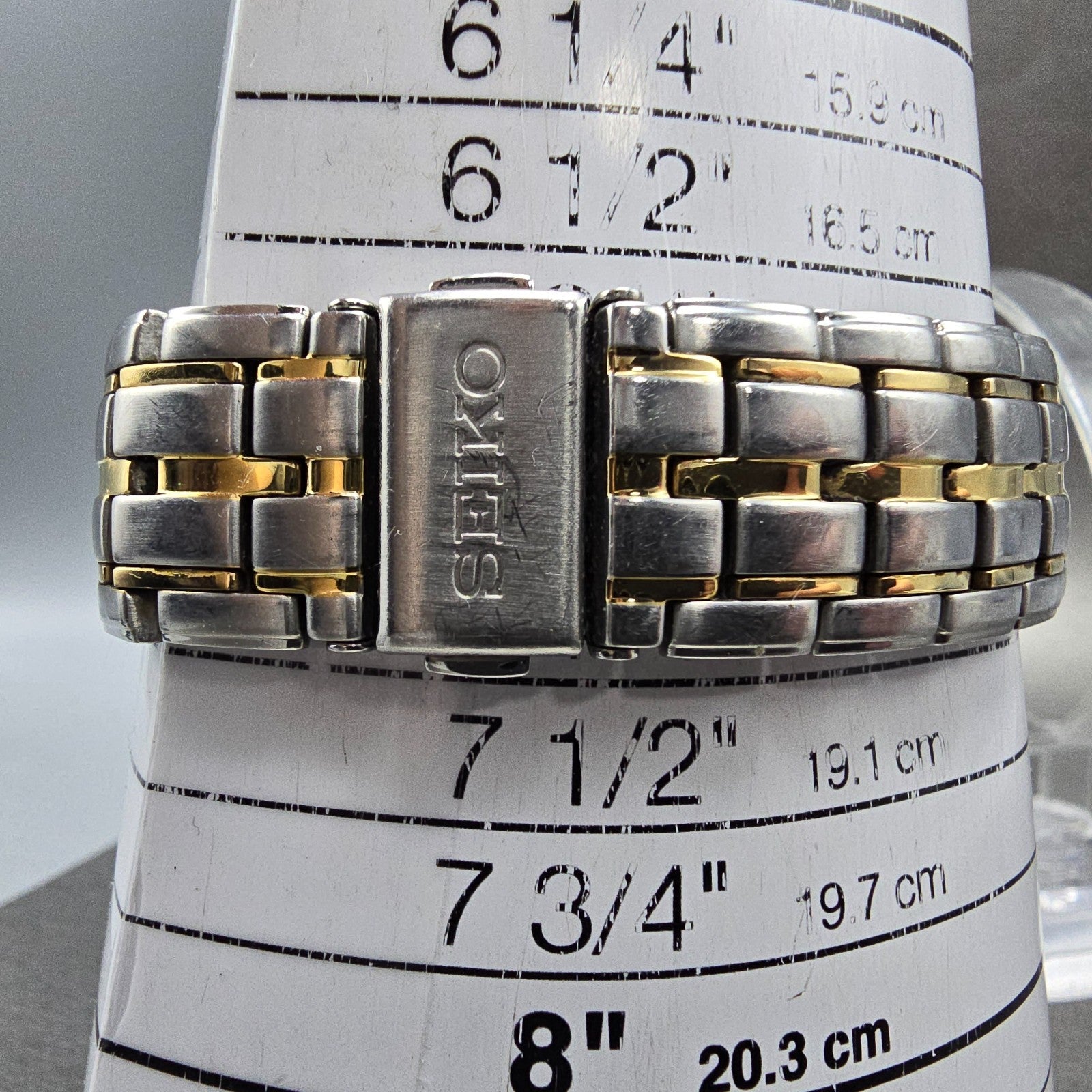 Seiko Solar Watch Men 40mm Black Dial Two Tone Date Round V157-0CY0 Runs10