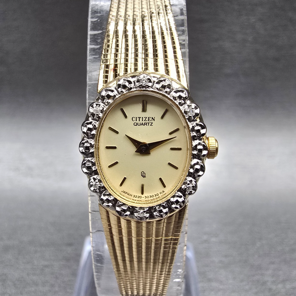 Citizen CQ Watch Women 17mm Cream Dial Gold Tone Gemmed 3220 New Battery NOS3